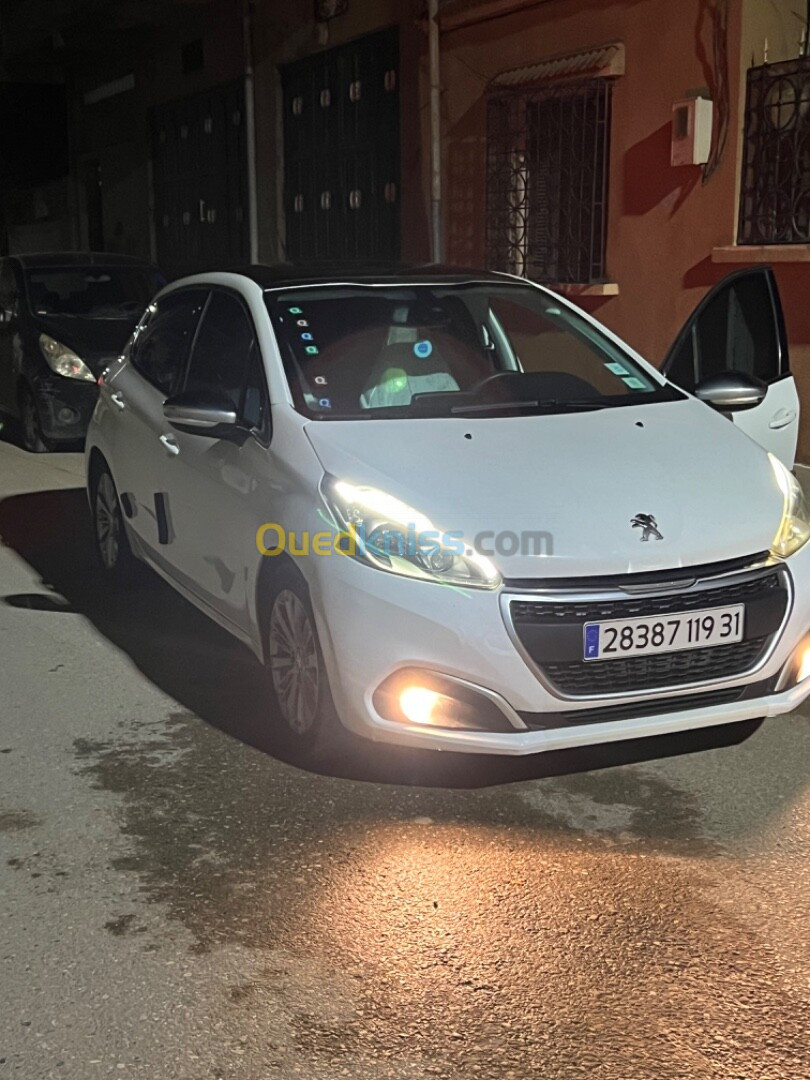 Peugeot 208 2019 Allure Facelift