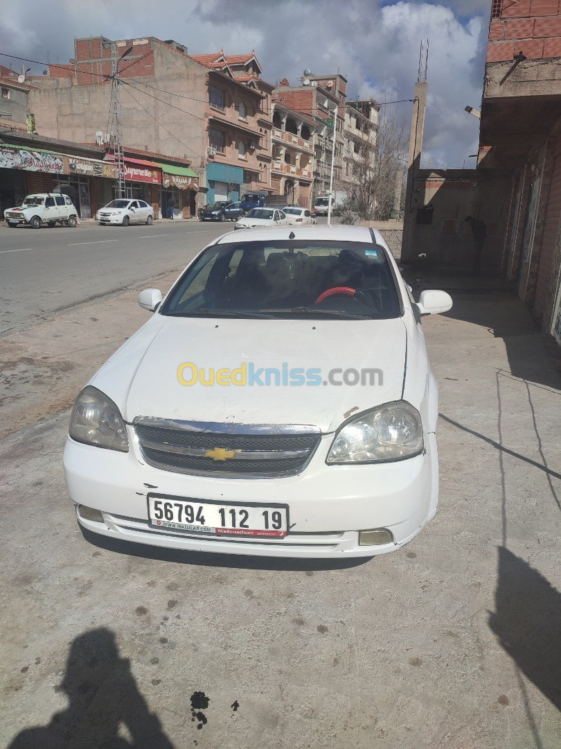 Chevrolet Optra 4 portes 2012 Optra 4 portes