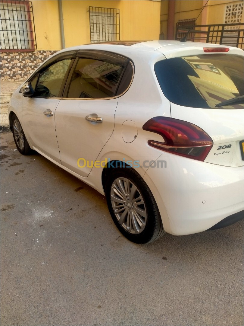 Peugeot 208 2016 Allure