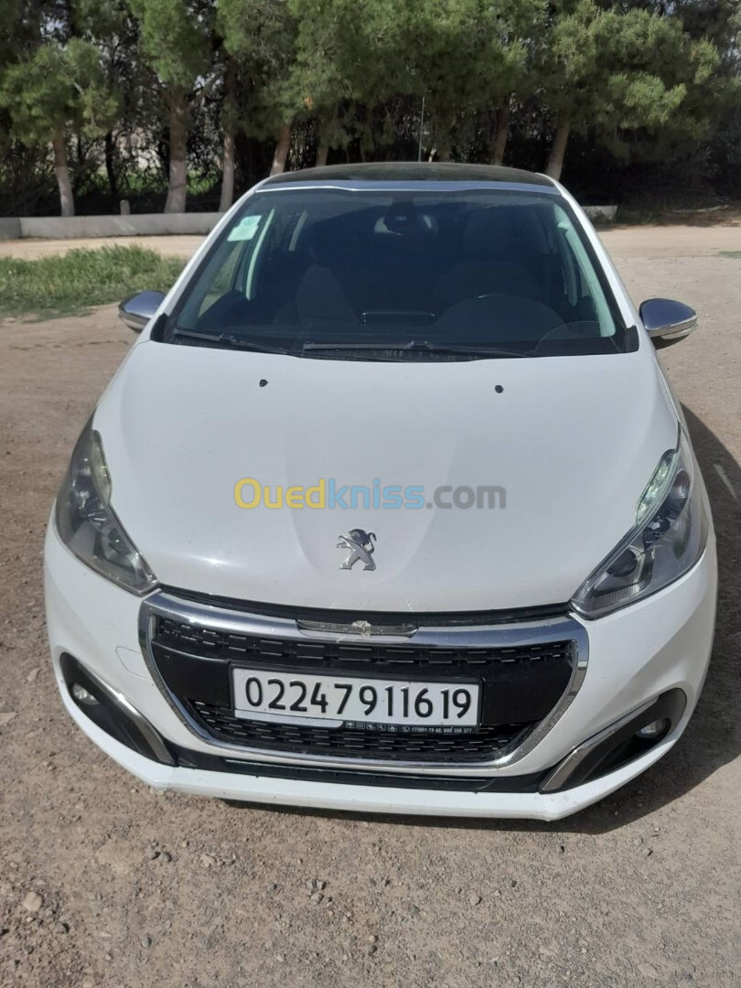 Peugeot 208 2016 Allure