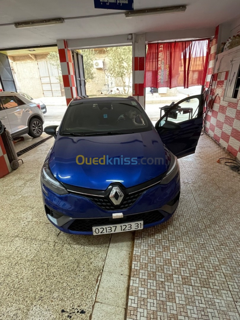 Renault Clio 2023 Rs line