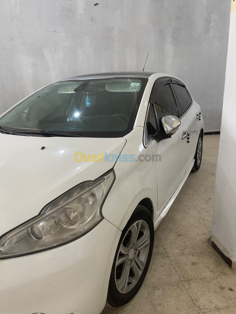 Peugeot 208 2013 Allure