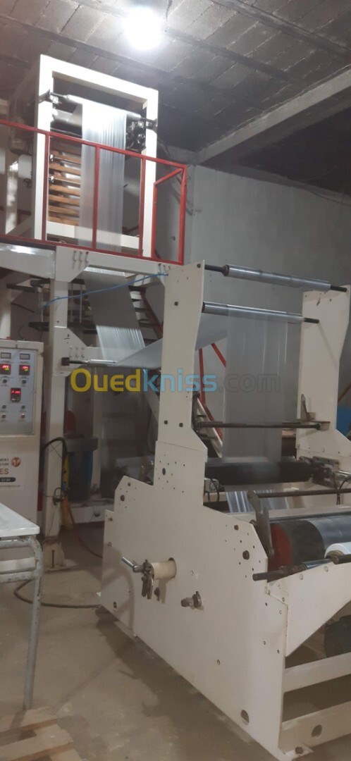 Machine de fabrication sac plastique sachi 