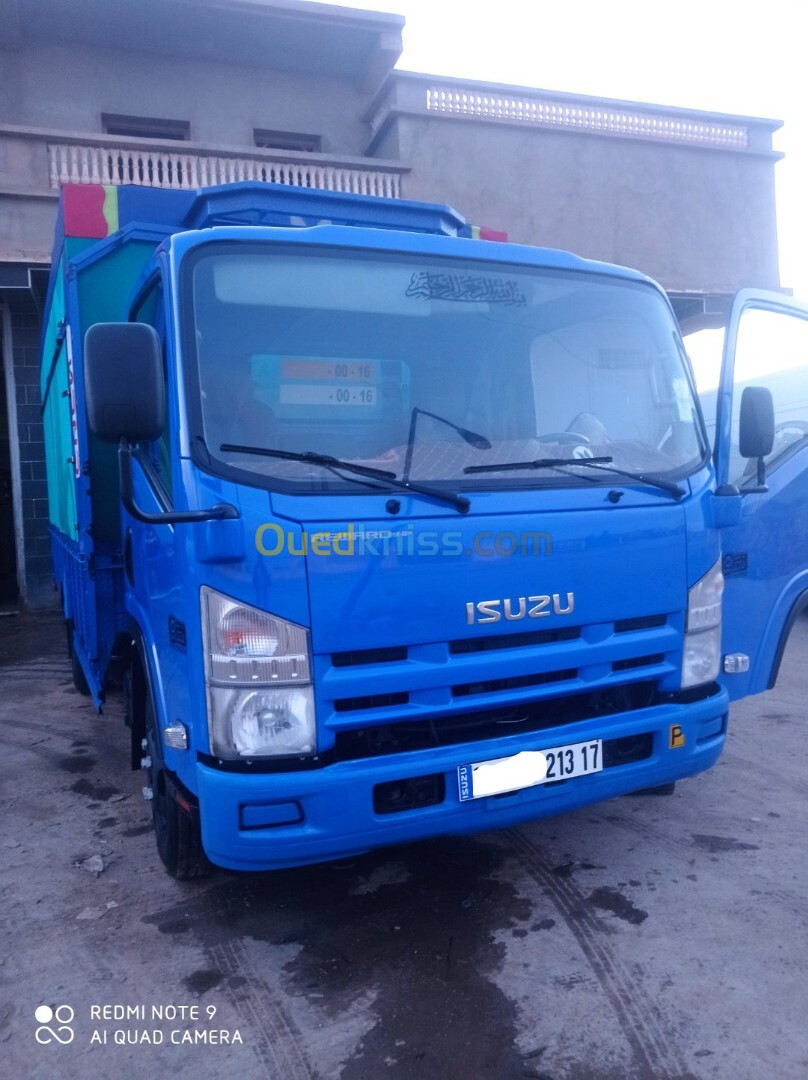 ISUZU NPR71 Isuzu 2013