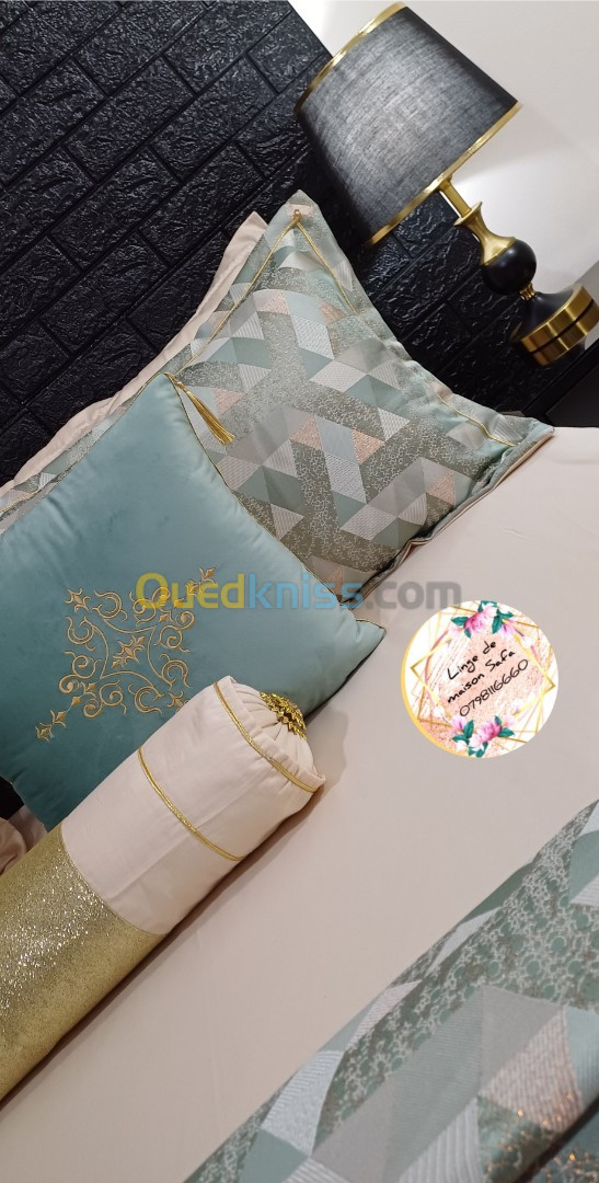 Cache couette en tissu brocard 