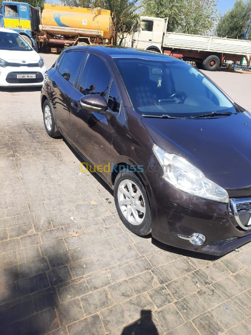 Peugeot 208 2013 Allure