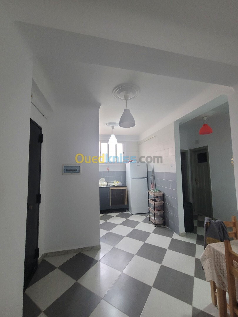 Location Appartement F3 Alger Zeralda