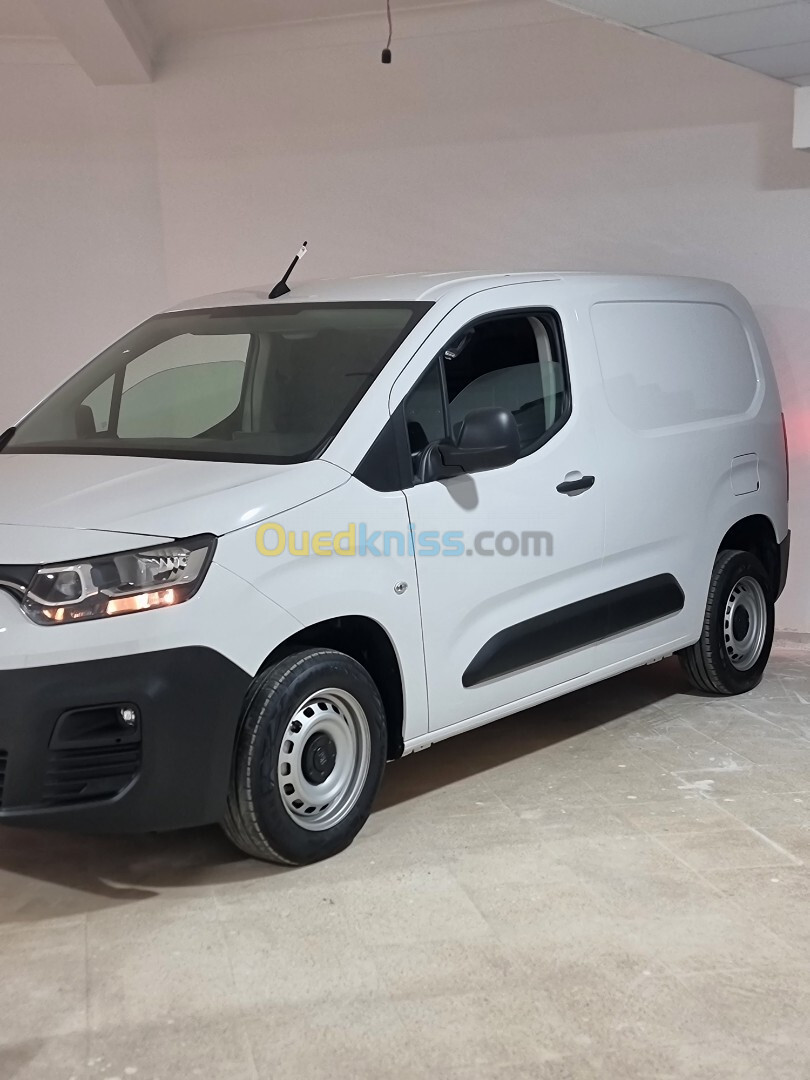 Fiat Doblo 2024 MIB