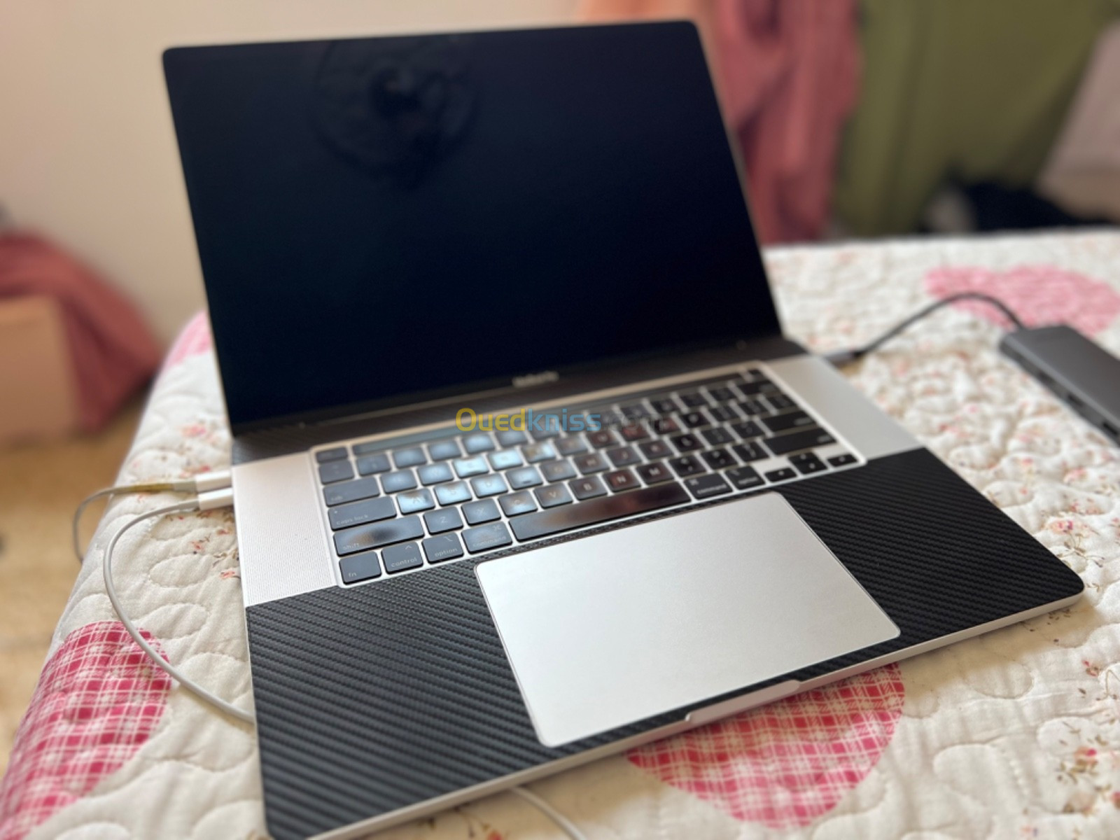 MacBook Pro 2019 16pouces i9 16gb Ram 1T ssd Radeon 5500m