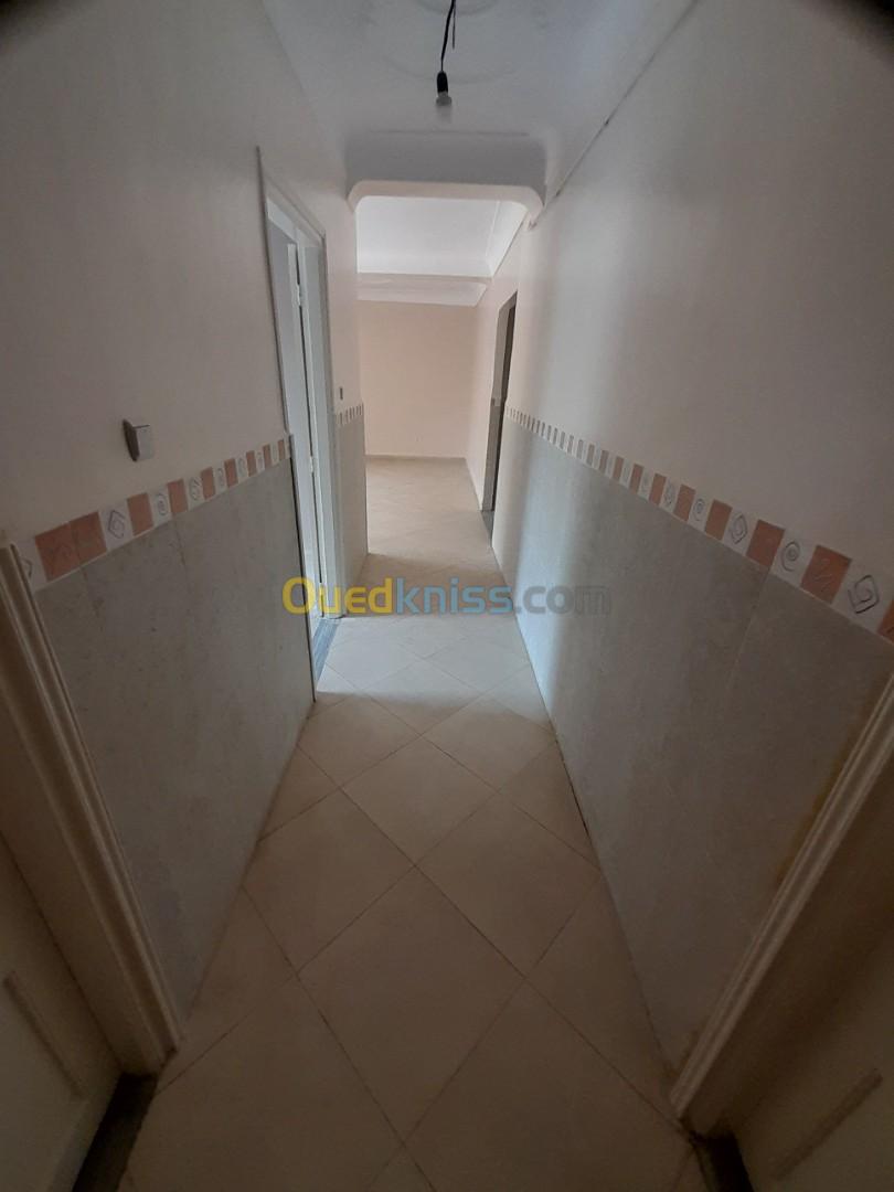 Location Appartement F4 Alger Ain naadja