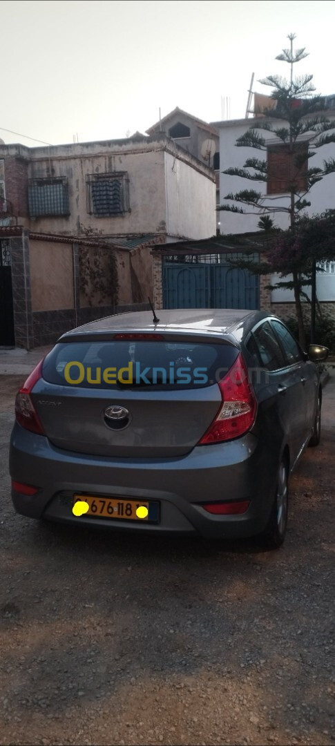 Hyundai Accent RB  4 portes 2018 Accent RB  4 portes