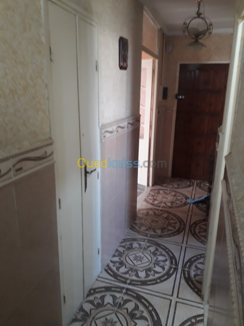 Location Appartement F3 Alger Bab ezzouar