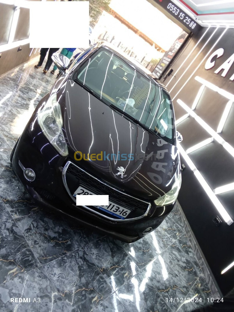 Peugeot 208 2013 