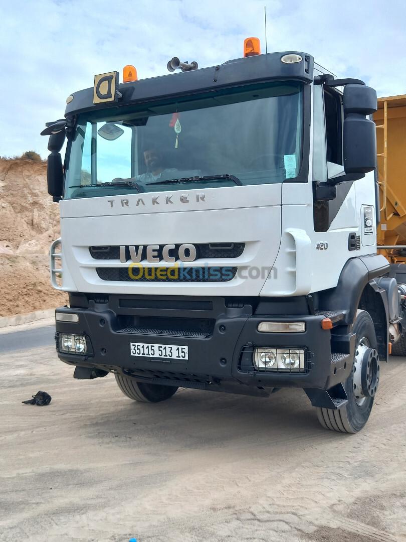 IVECO TRAKKER 420 2013