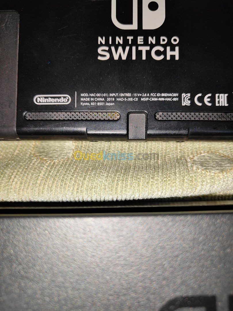 Nintendo switch  V2 2019 Flashée puce 256 go 