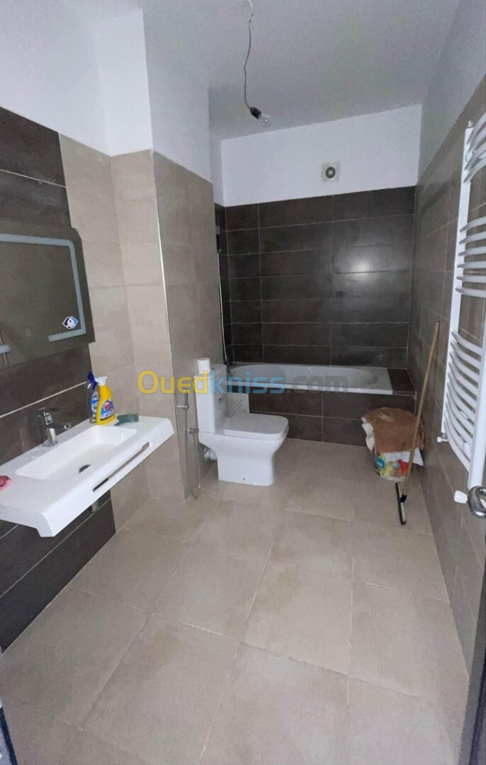 Location Appartement F3 Alger Birkhadem