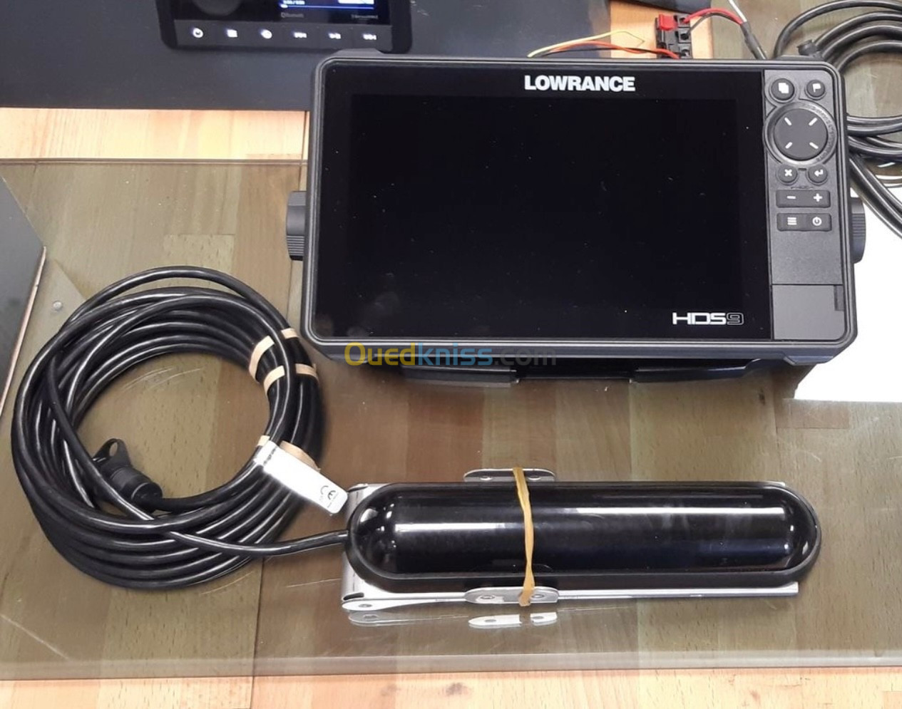 Sondeur lowrance hds9 live