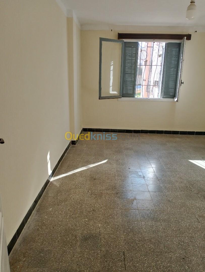 Location Appartement F3 Alger Ain benian