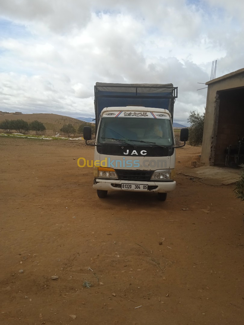 JAC 1025 2004