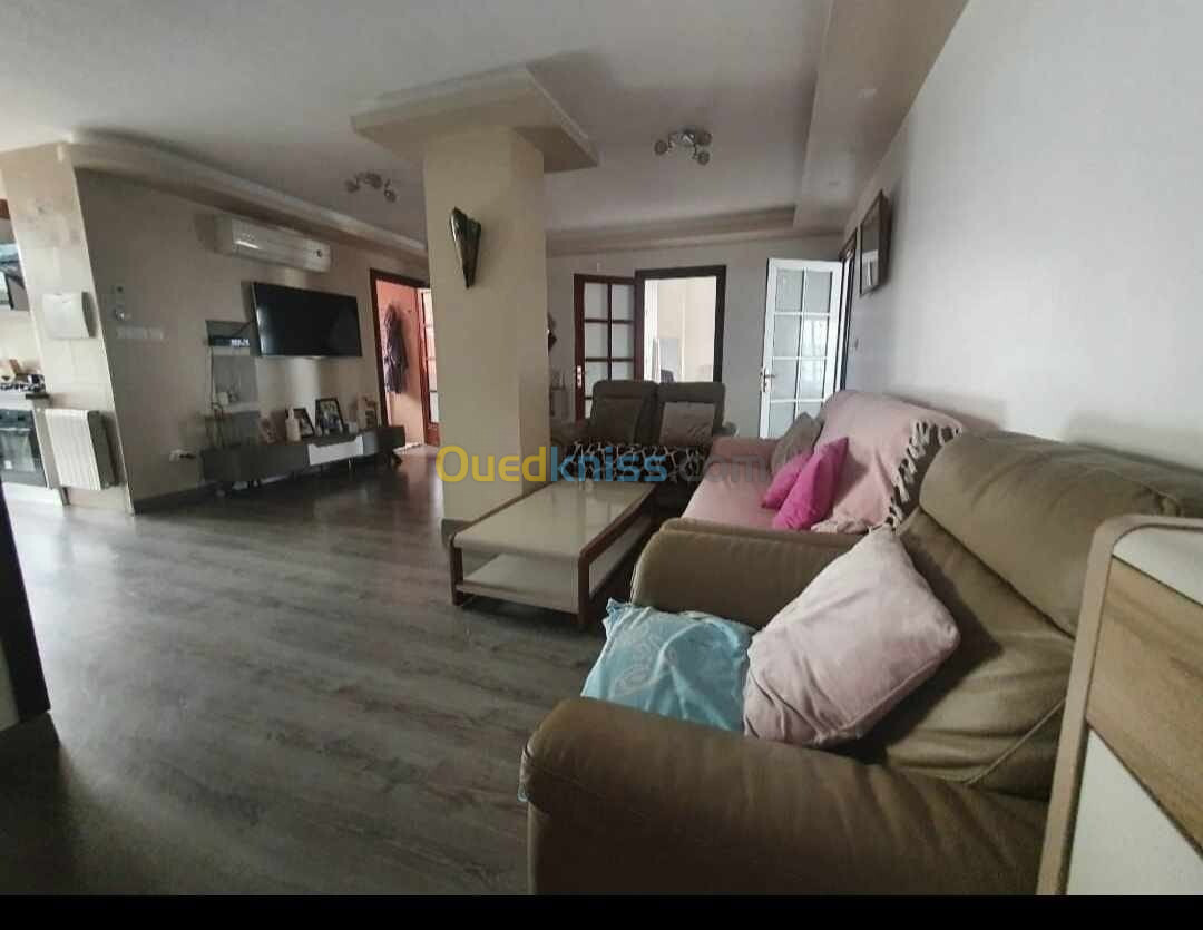 Vente Appartement F3 Alger El mouradia