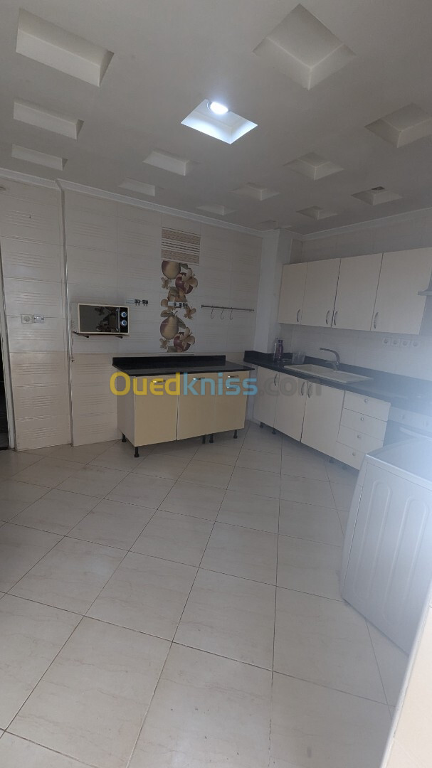 Location Appartement F3 Oran Bir el djir