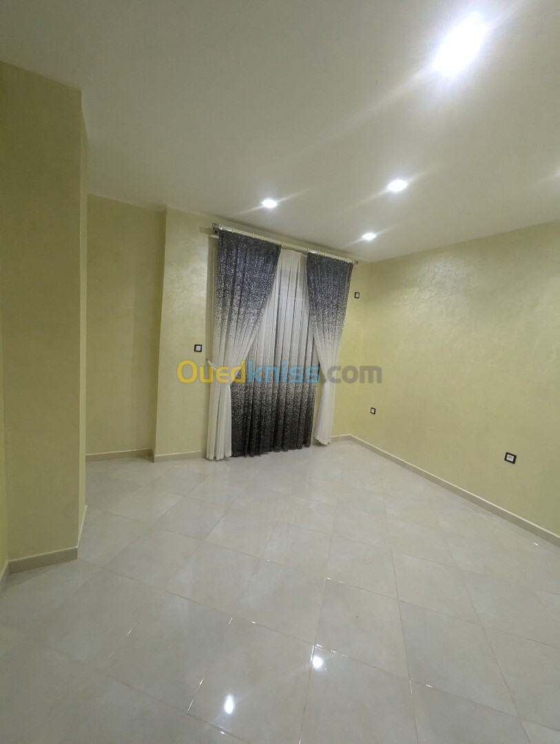 Location Appartement F4 Oran Bir el djir