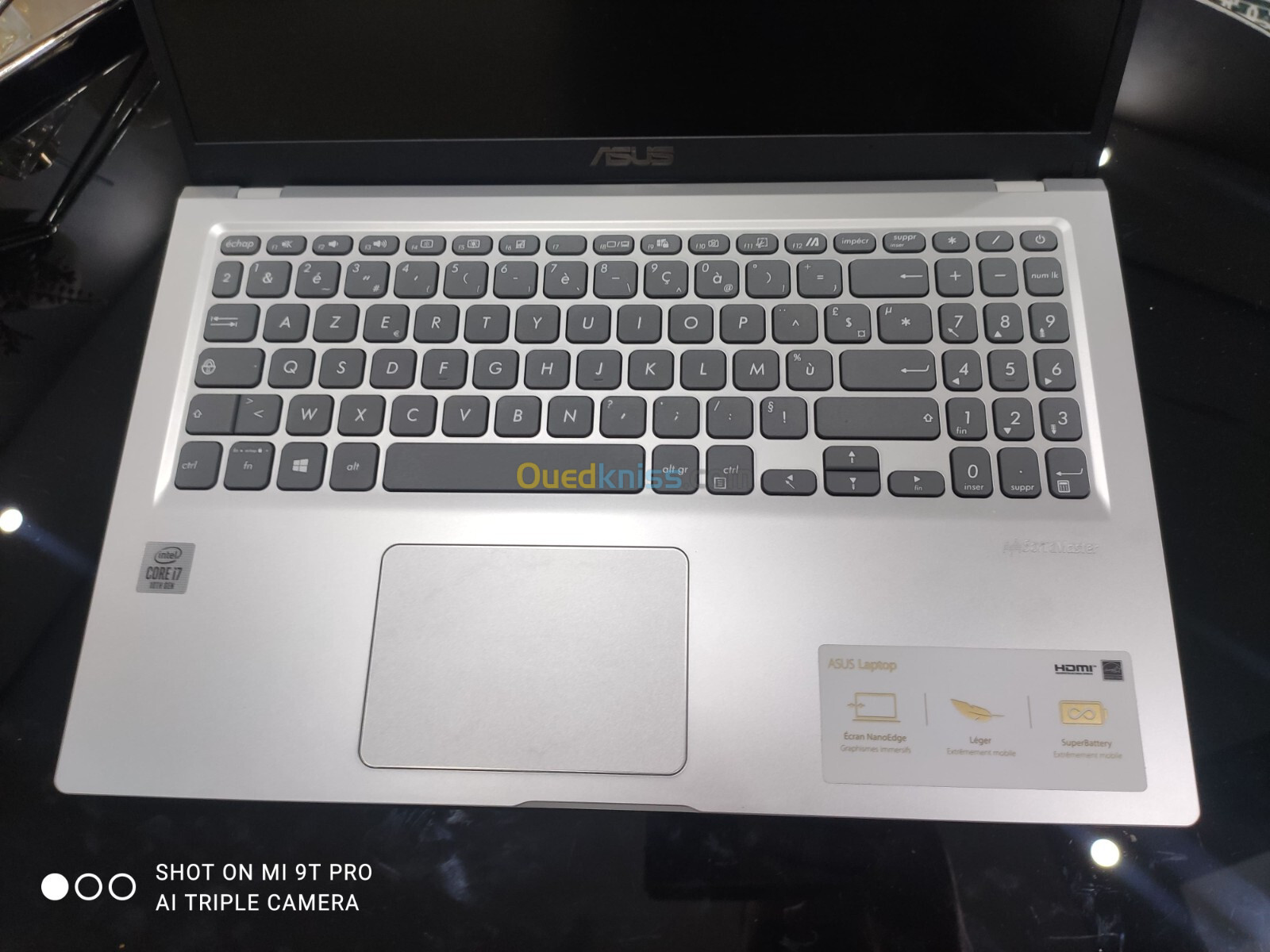 A vendre ASUS VIVOBOOK 15.6" état neuf