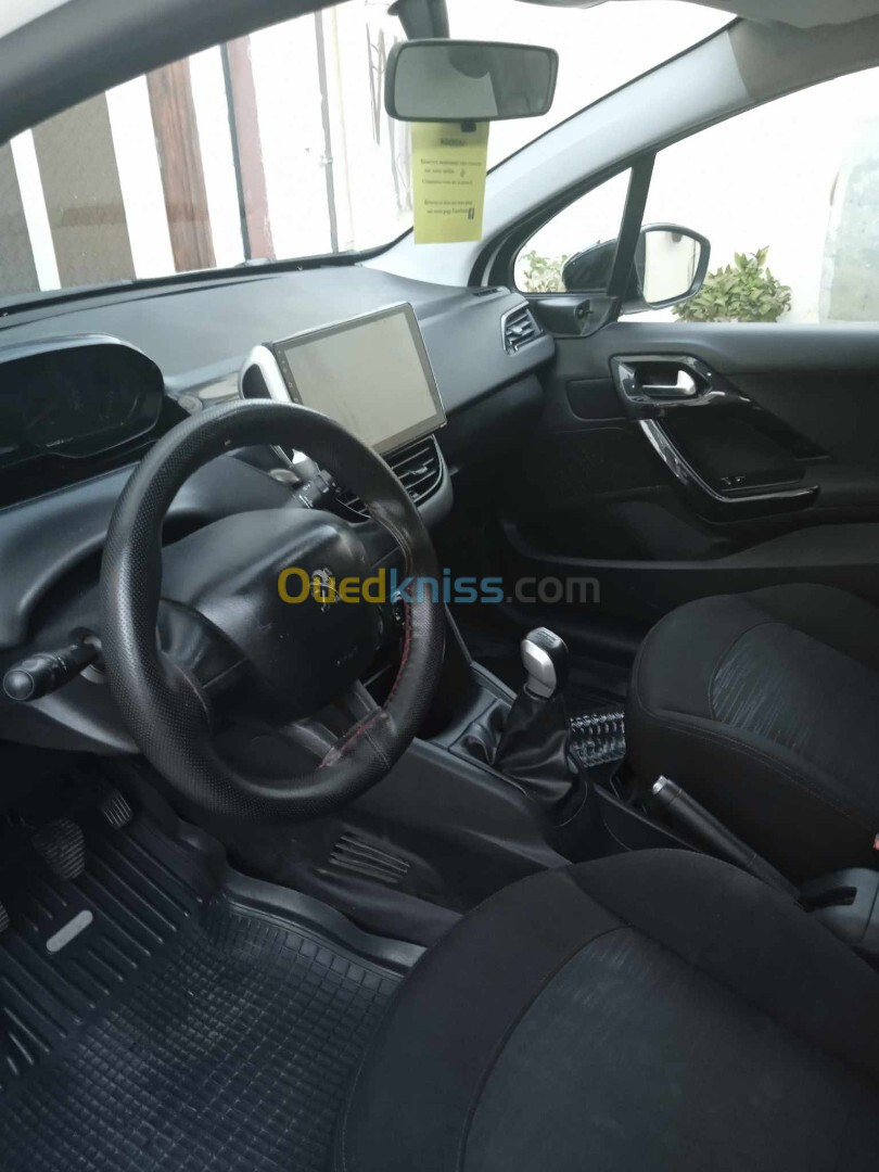 Peugeot 208 2014 Active