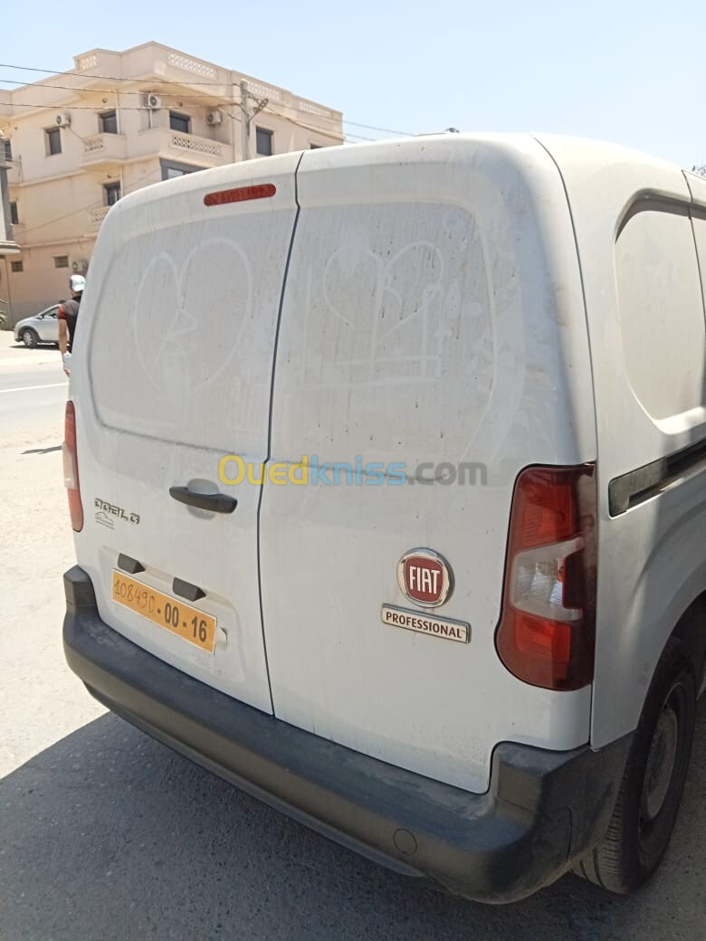 Fiat Doblo 2024 Italya