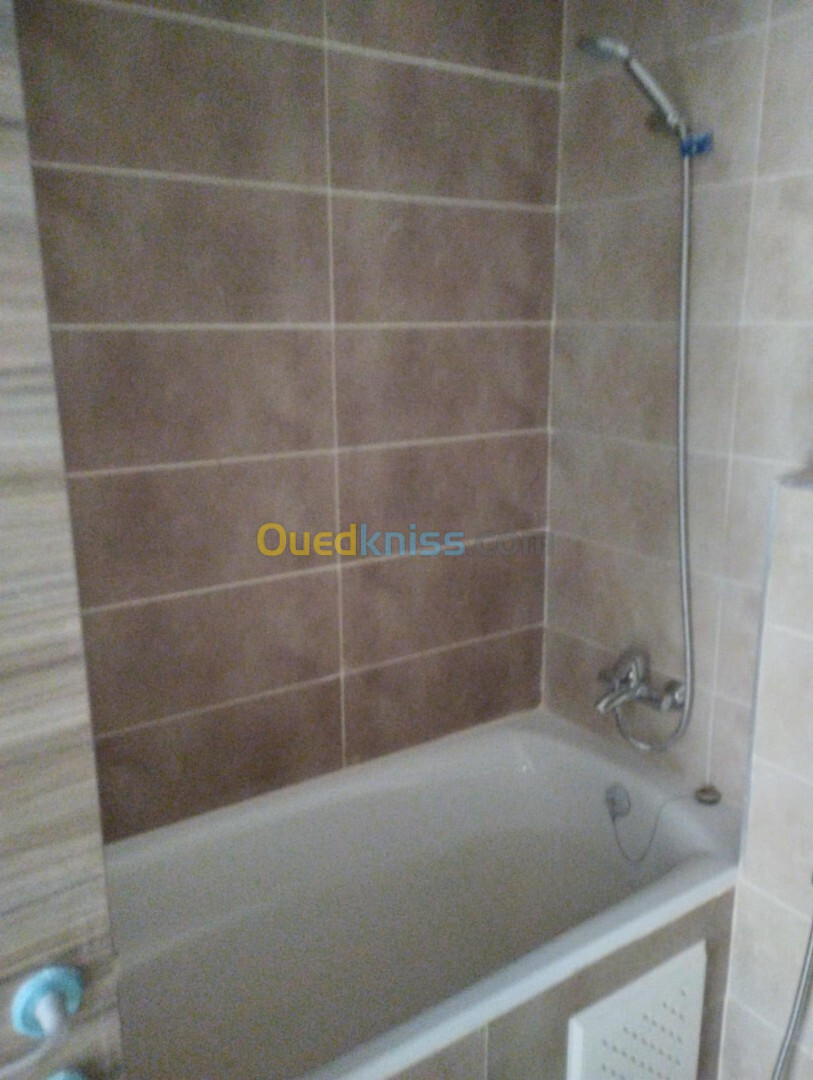 Location Appartement F4 Alger Draria