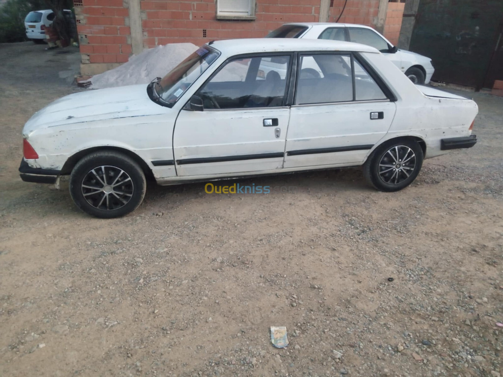 Peugeot 305 1986 305