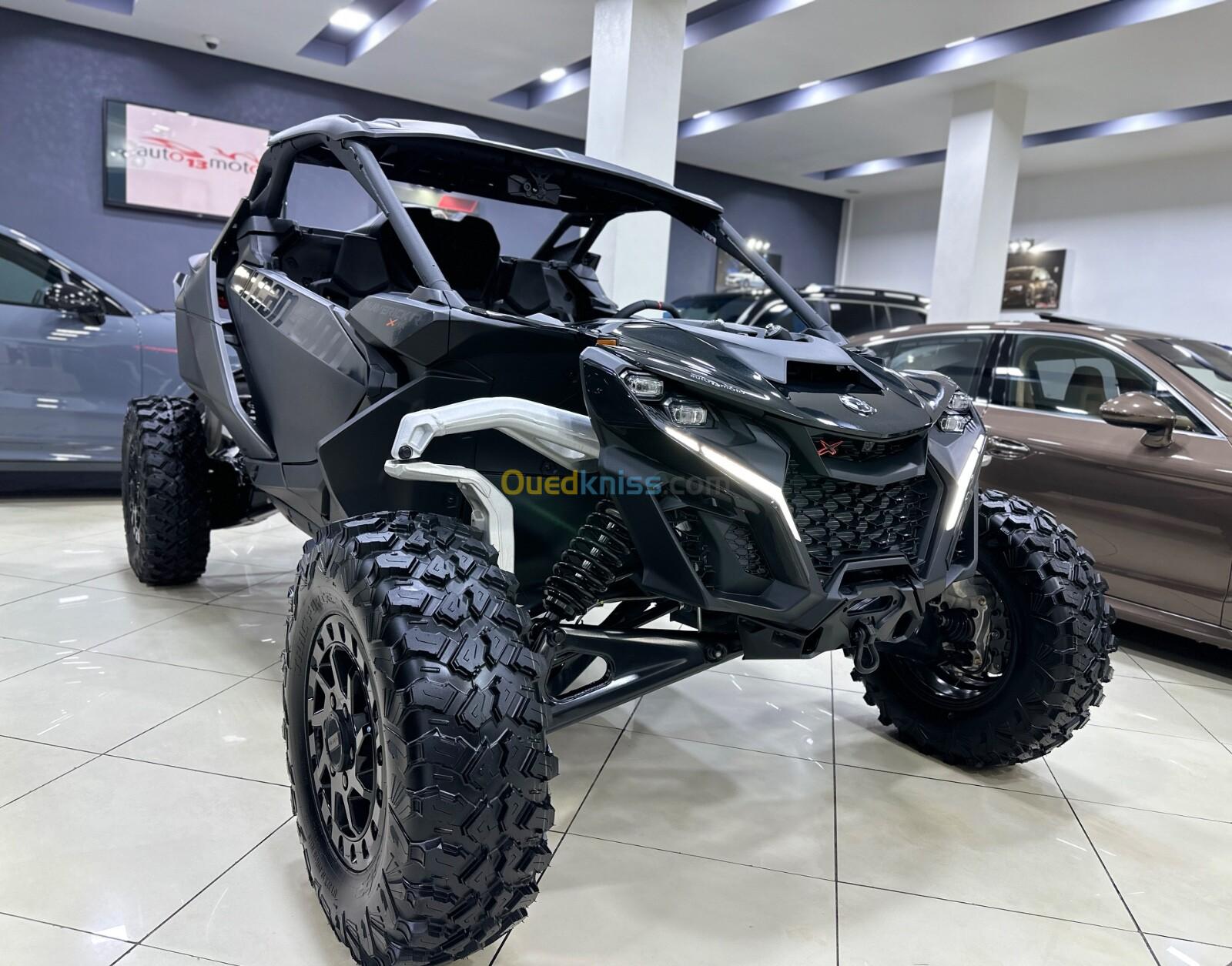 Can am Maverick R 240cv 2024 BALCK