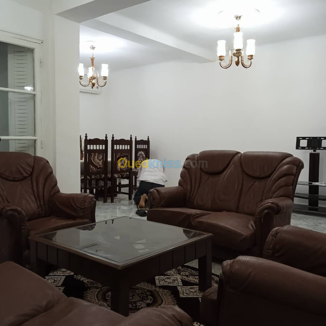 Location vacances Appartement F4 Alger Said hamdine