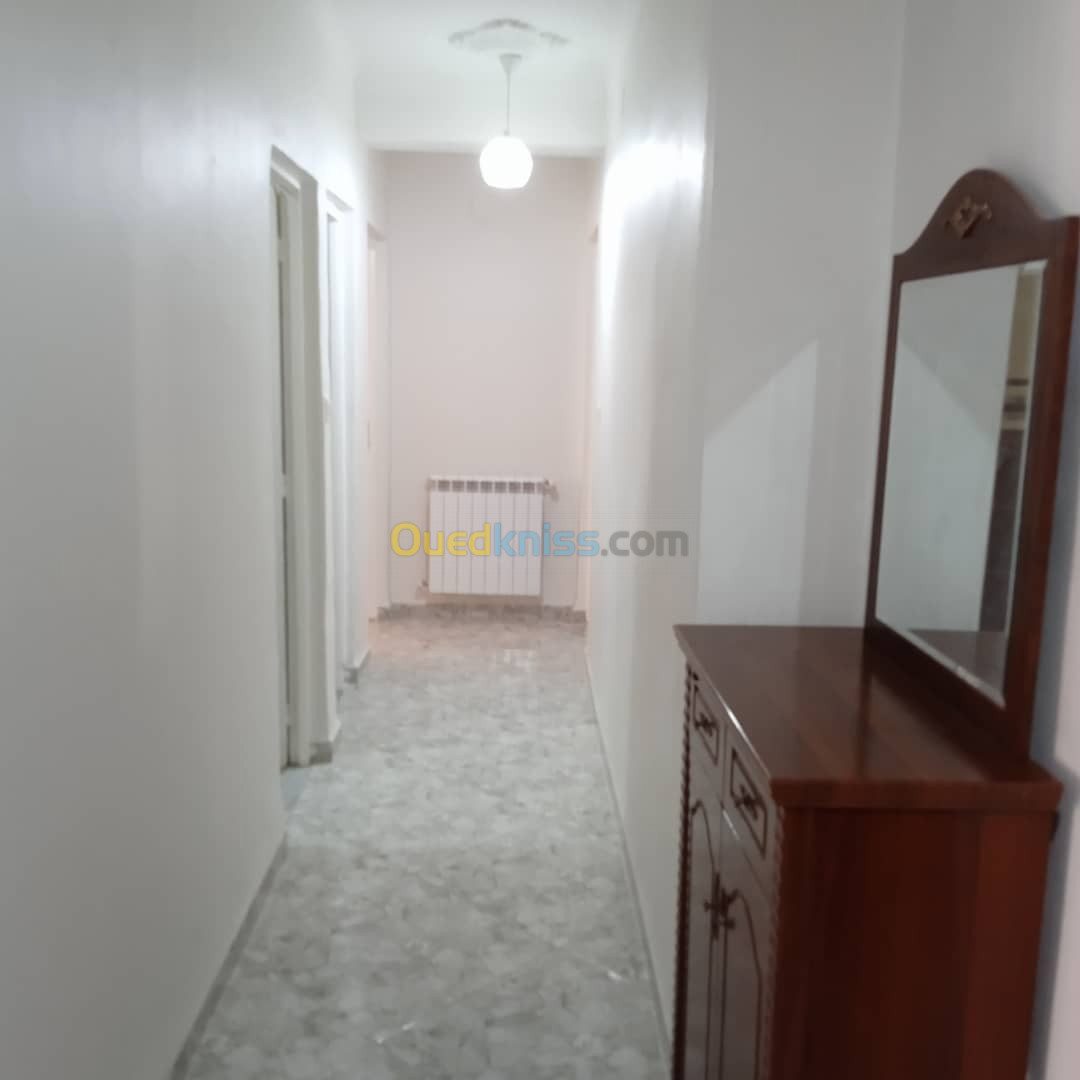 Location vacances Appartement F4 Alger Said hamdine