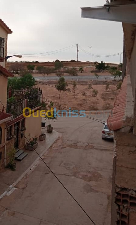 Location vacances Appartement F3 Mostaganem Stidia