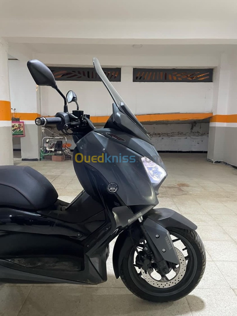 Yamaha Xmax 300 2021