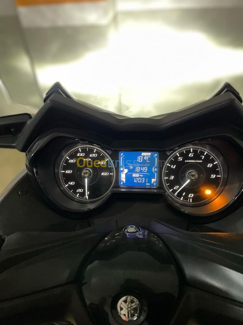 Yamaha Xmax 300 2021