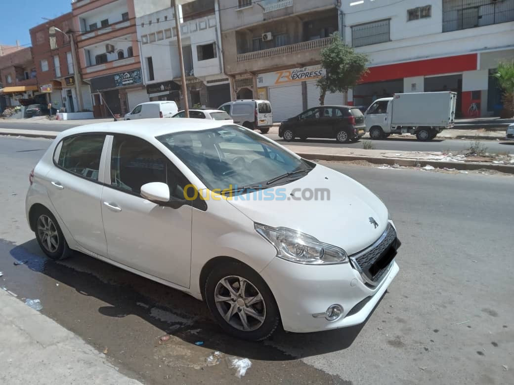 Peugeot 208 2015 Active