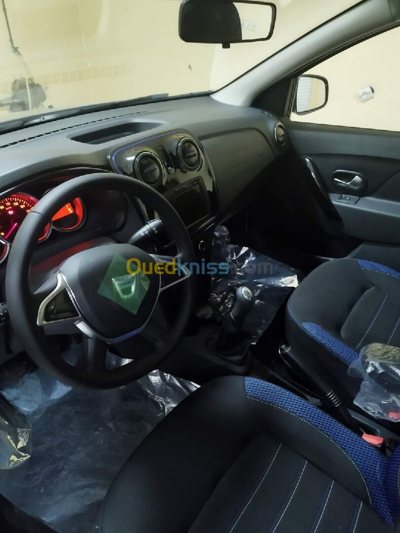 Dacia Sandero 2023 Stepway restili