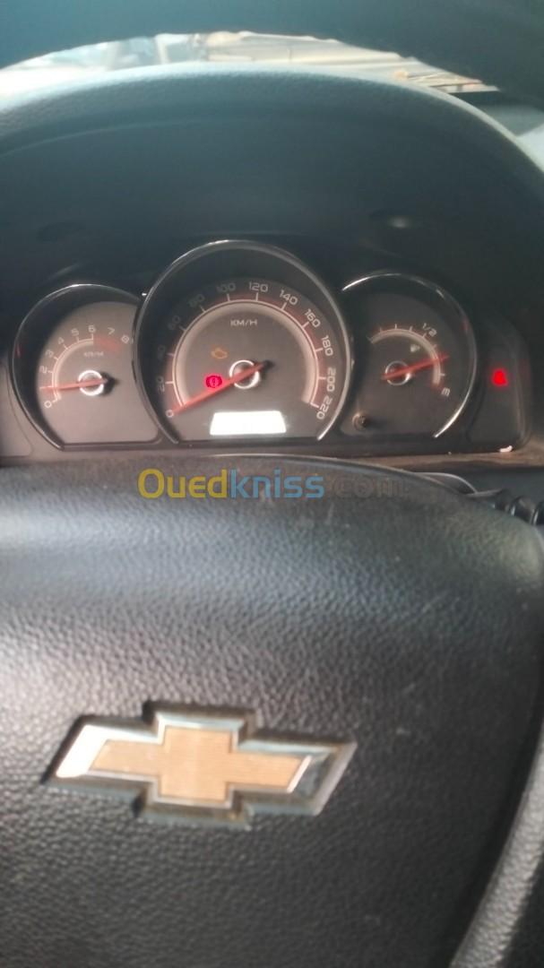 Chevrolet Optra 5 portes 2015 Optra 5 portes