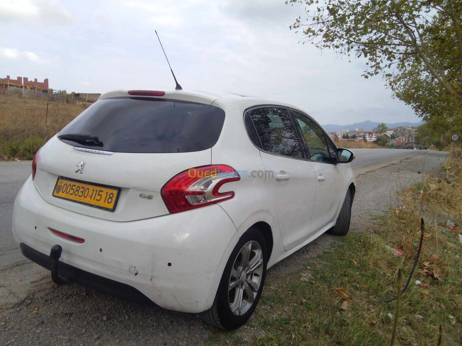 Peugeot 208 2015 