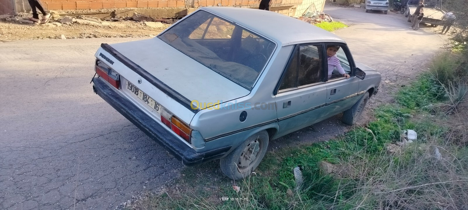 Peugeot 305 1984 305