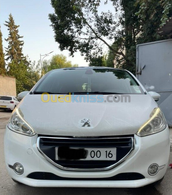 Peugeot 208 2014 Allure