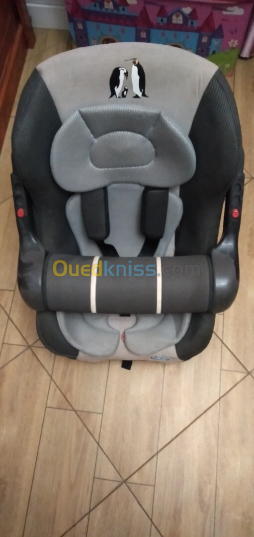 Siège auto bébé marque penguin 