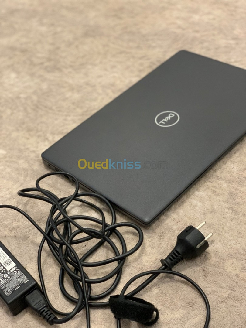 DELL latitude i7 10em generation 8/512 15,6 fullhd