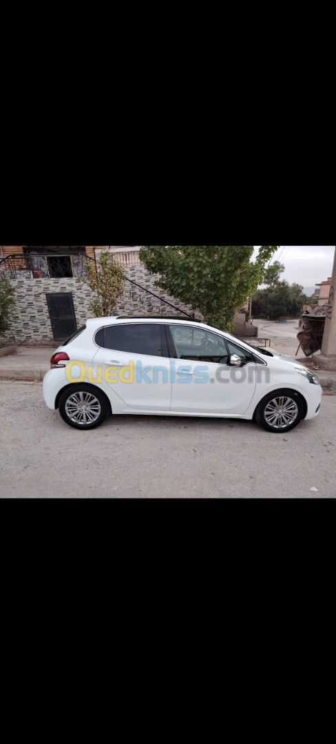 Peugeot 208 2019 Allure Facelift