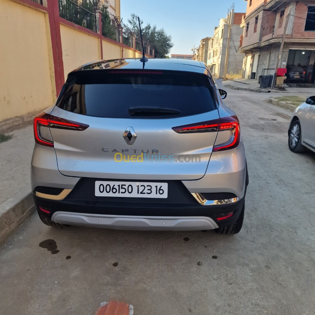 Renault Captur 2023 