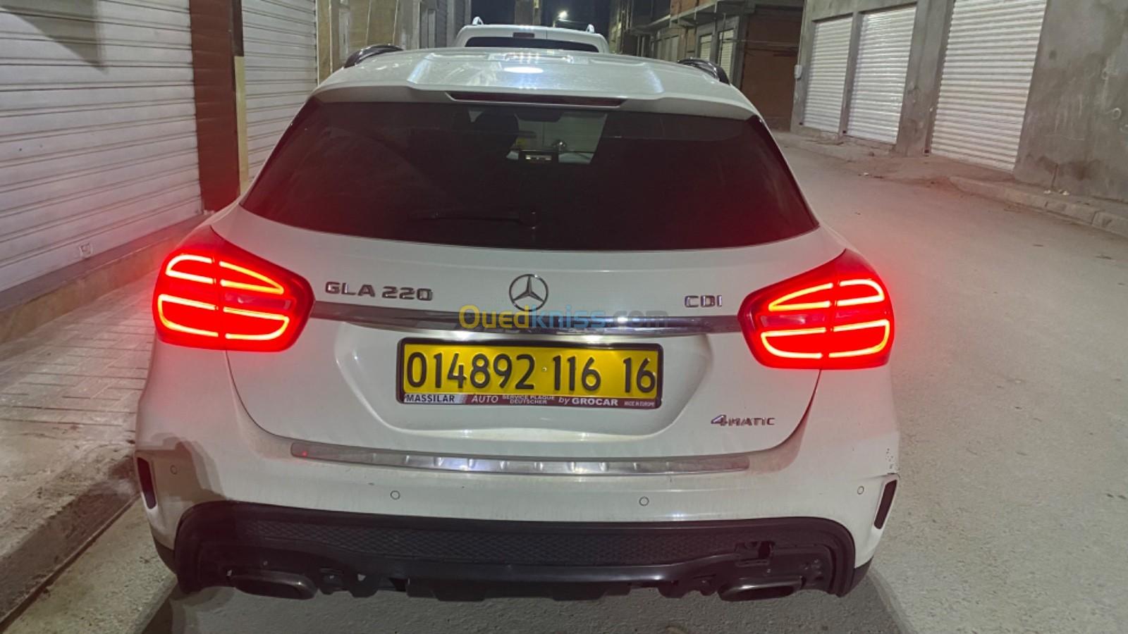 Mercedes GLA 2016 