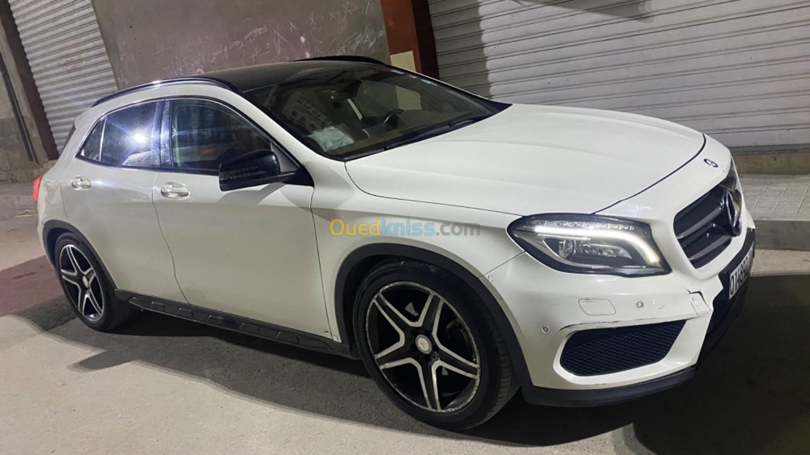 Mercedes GLA 2016 