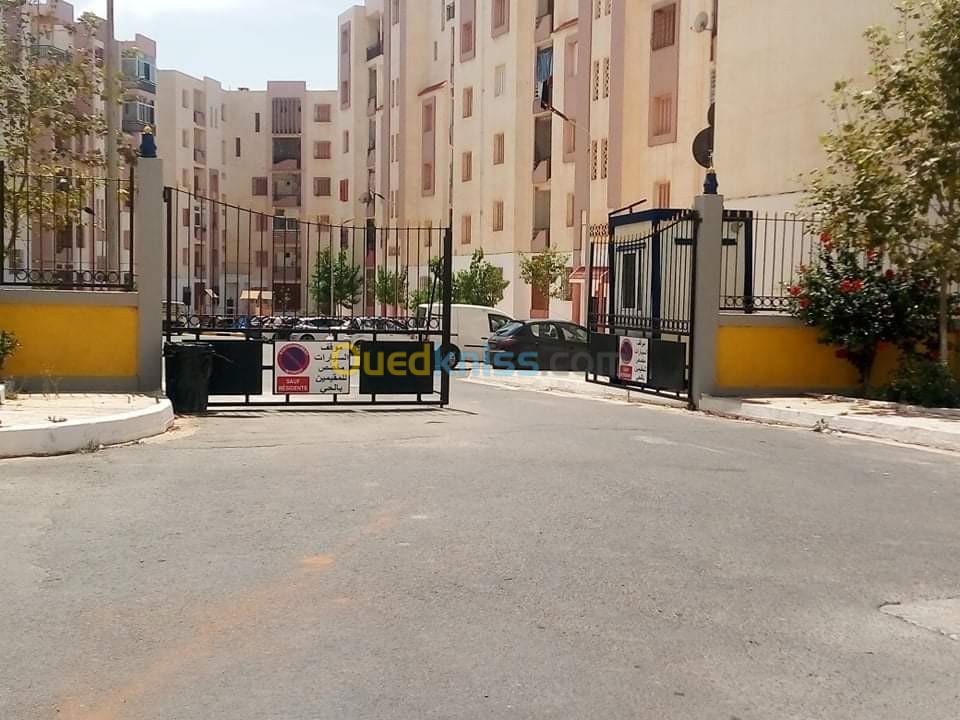 Location Appartement F5 Mostaganem Mostaganem